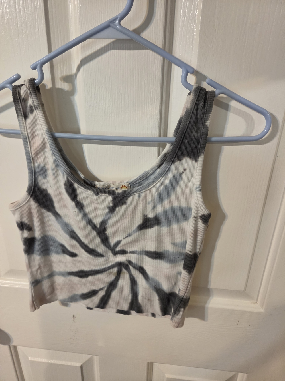 C&C California White and Gray Tie-Dye Ribbed Crop Tank